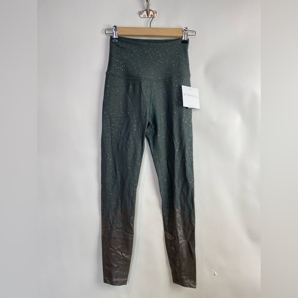 Beyond Yoga Alloy Ombre high rise Metallic Leggings Size Small sf3243 - Picture 4 of 14